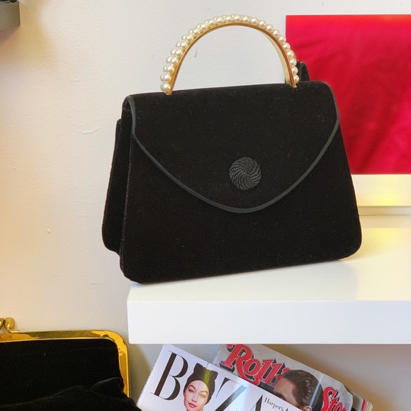 Harve Benard Black Velvet and Pearl Evening Bag!! - Picture 3 of 8